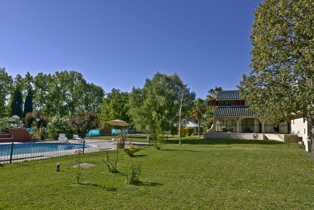 Villa Los Sauces Chacras de Coria Luaran gambar