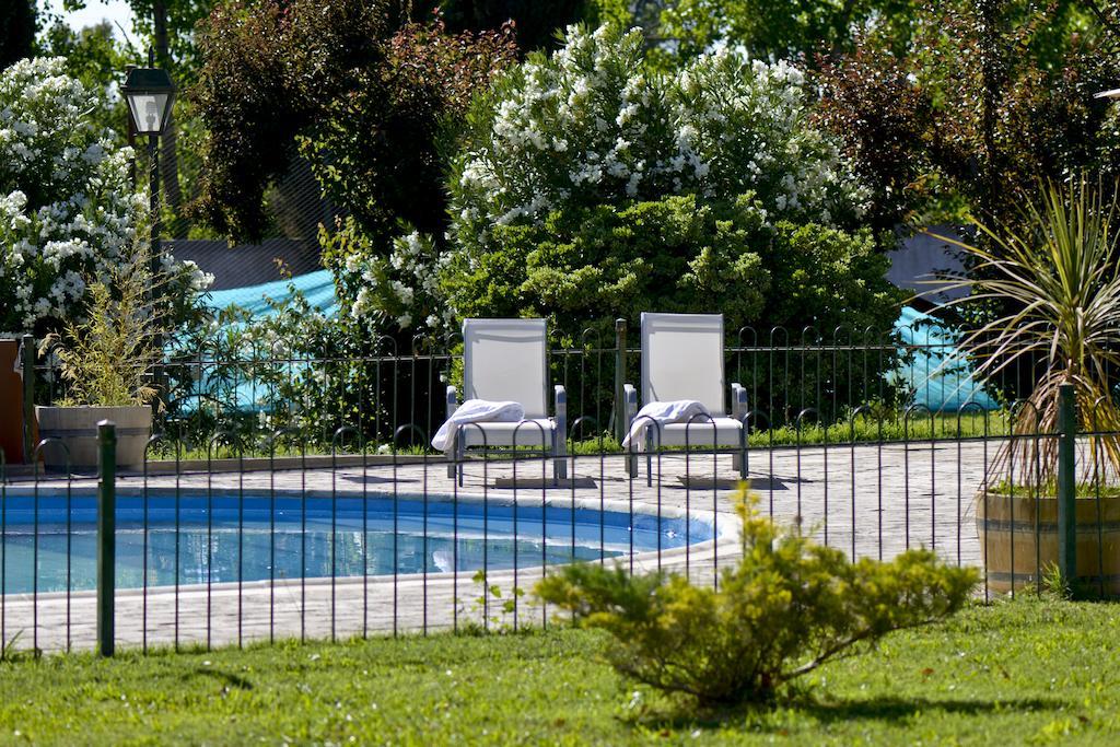 Villa Los Sauces Chacras de Coria Luaran gambar