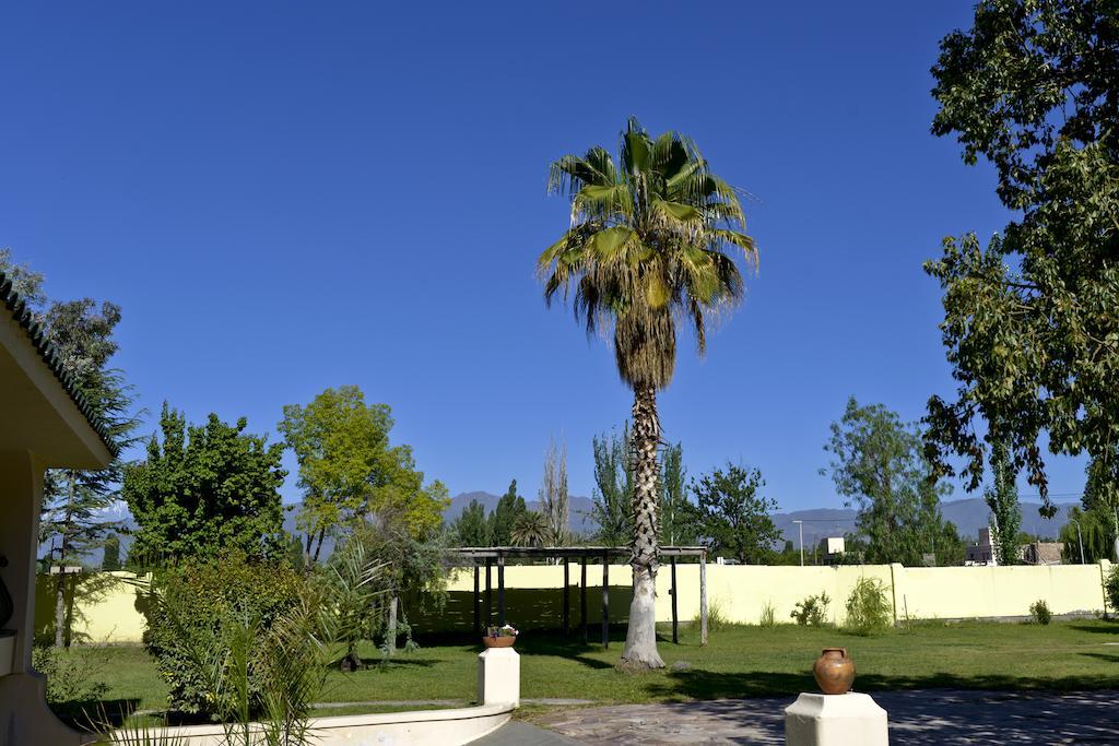 Villa Los Sauces Chacras de Coria Luaran gambar